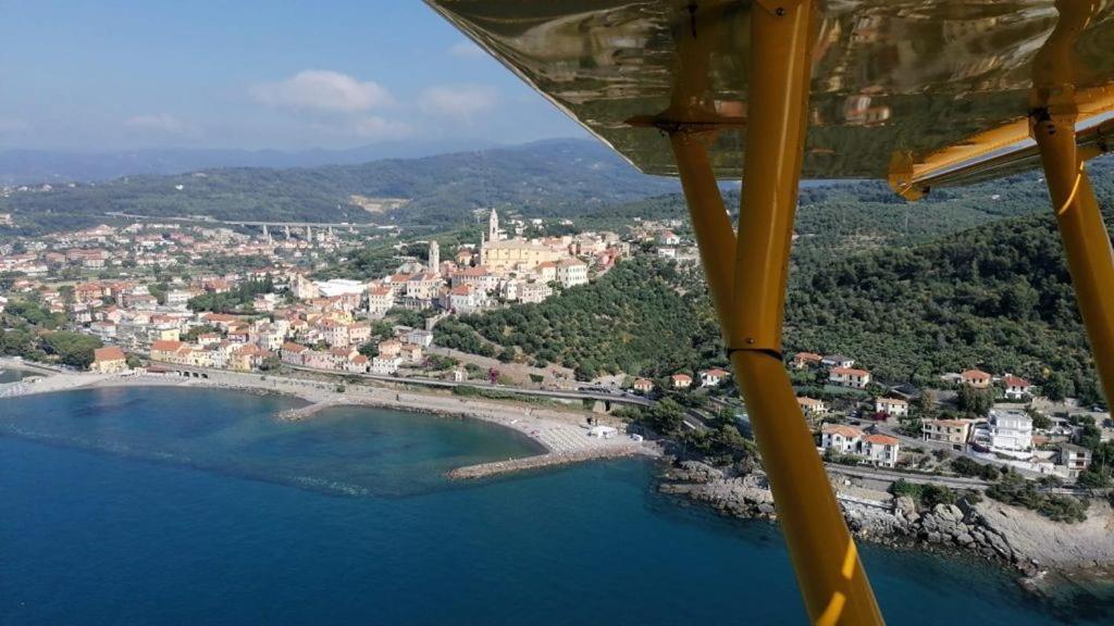 Hotel Svizzera Arma di Taggia Exteriör bild